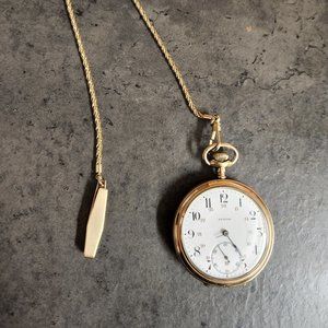 Vintage Zenith wind-up pocket watch (gold)